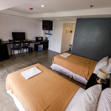 5880 Enriquez Residences Manila Dış mekan fotoğraf