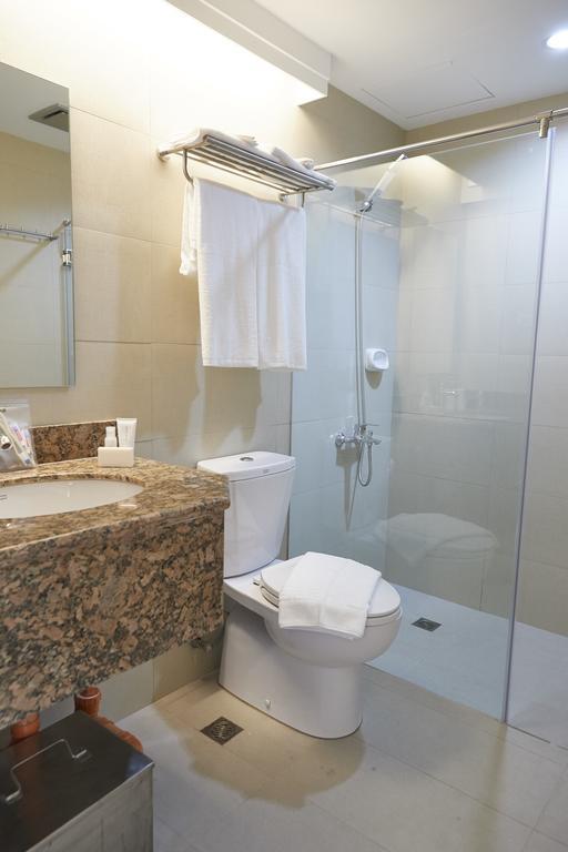 5880 Enriquez Residences Manila Dış mekan fotoğraf